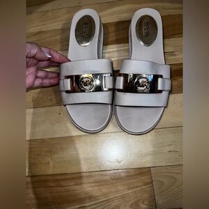 Micheal Kors Slides